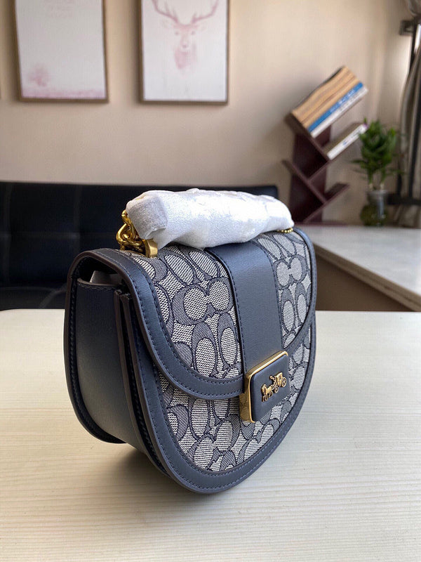COZY - CAH Bags - 382