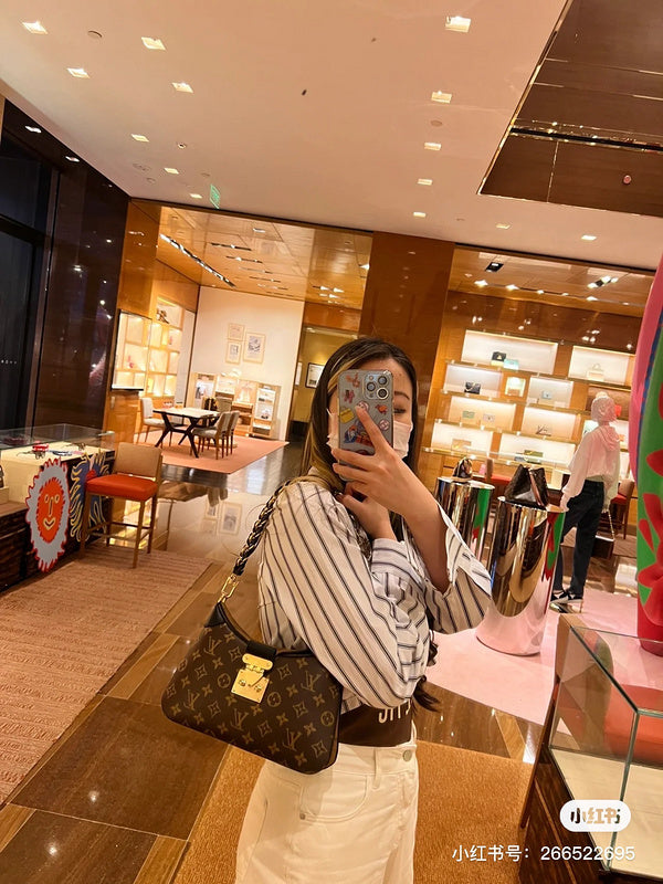 COZY - LV Bags - 581