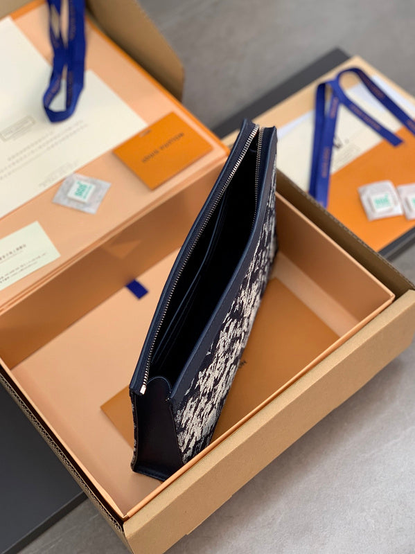COZY BAGS - LOV Wallets - 194