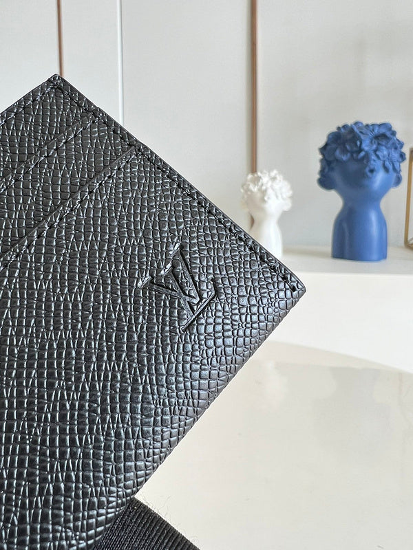 COZY - LOV Wallets - 475
