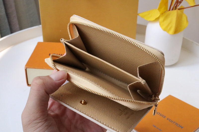 COZY - LOV Wallets - 484