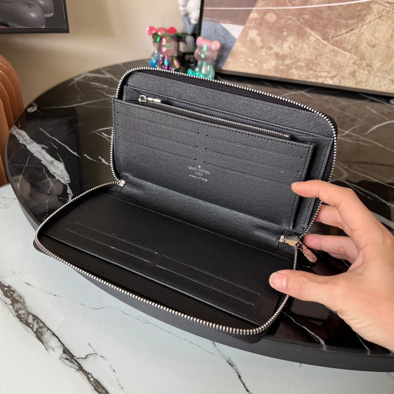 COZY - LOV Wallets - 433