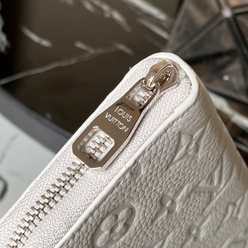 COZY - LOV Wallets - 033