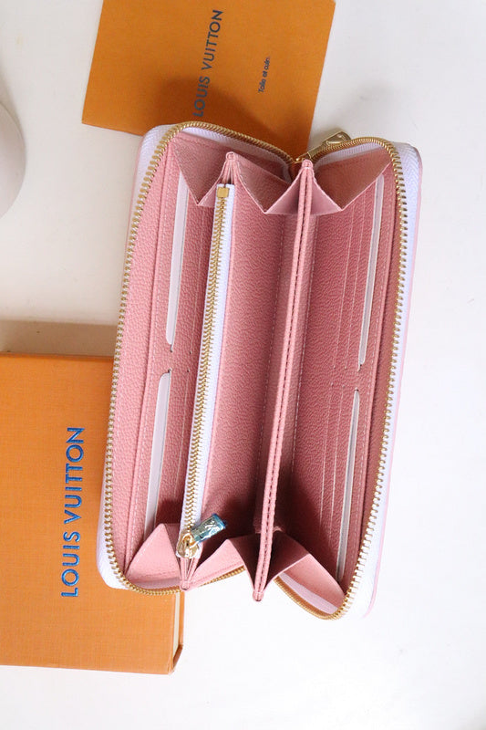 COZY - LOV Wallets - 501