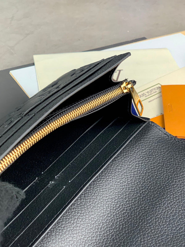 COZY - LOV Wallets - 257