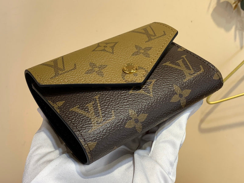 COZY - LOV Wallets - 303