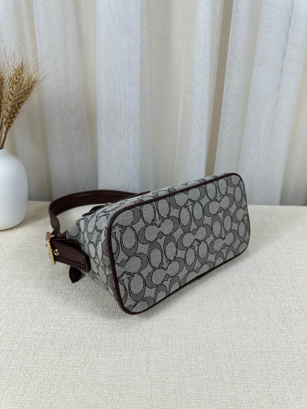 COZY - CAH Bags - 106