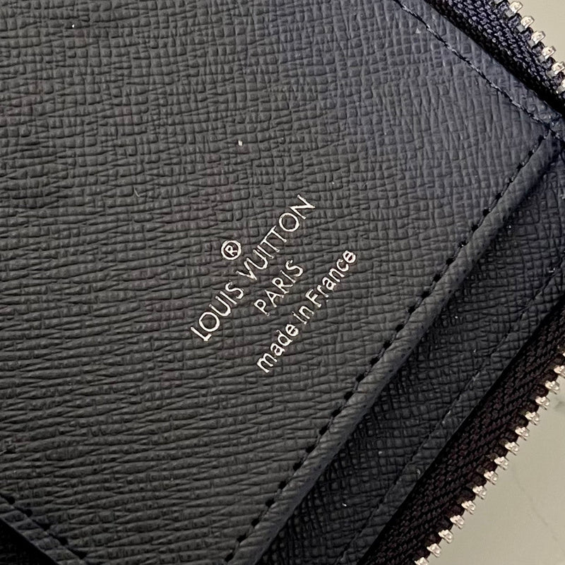 COZY - LOV Wallets - 060