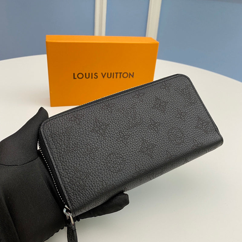 COZY - LOV Wallets - 515
