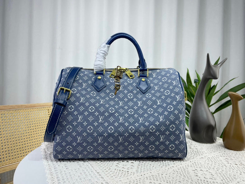 JB - LOV Travel Bags - 050