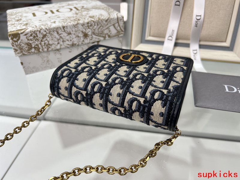 COZY BAGS - Mix Wallets - 247