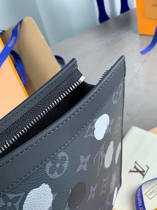 COZY - LOV Wallets - 391