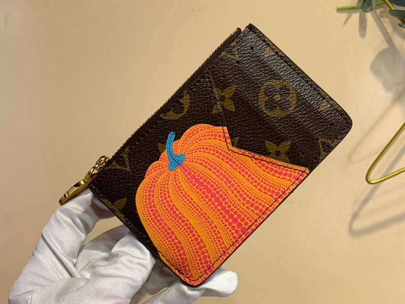 COZY - LOV Wallets - 141