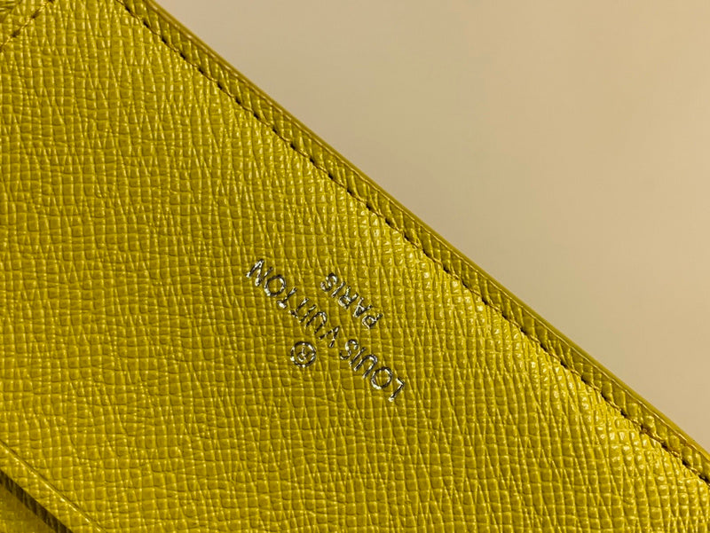 COZY - LOV Wallets - 317