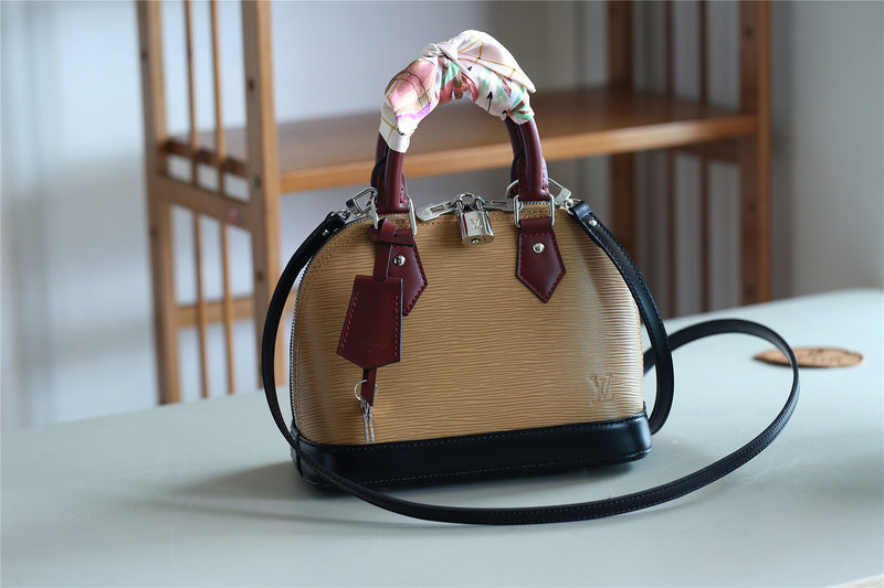 COZY - LOV Lady Bags - 1884