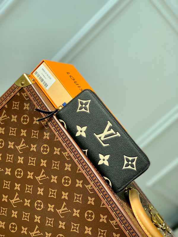 COZY - LOV Wallets - 140
