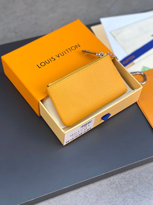 COZY - LOV Wallets - 004