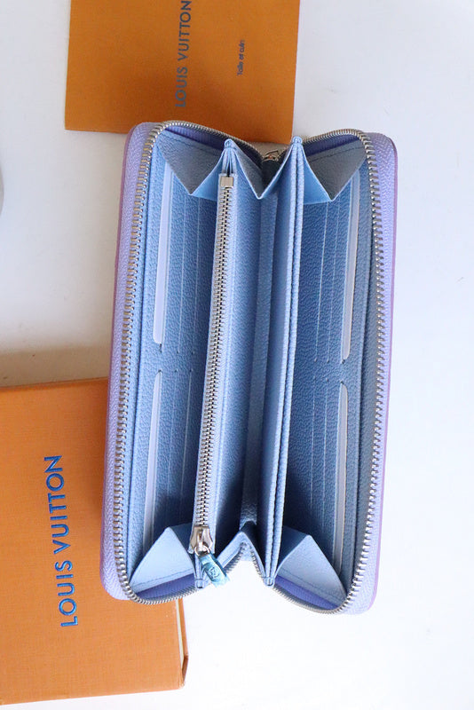 COZY - LOV Wallets - 502