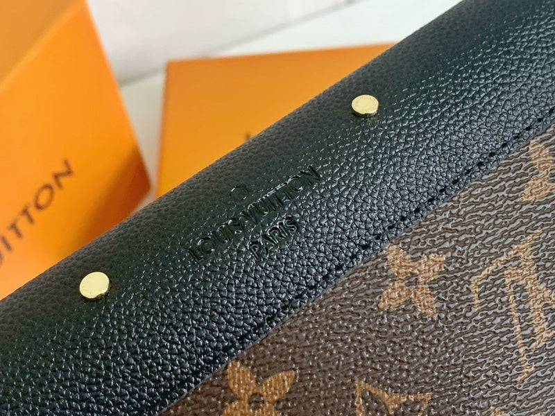 COZY BAGS - LOV Wallets - 847