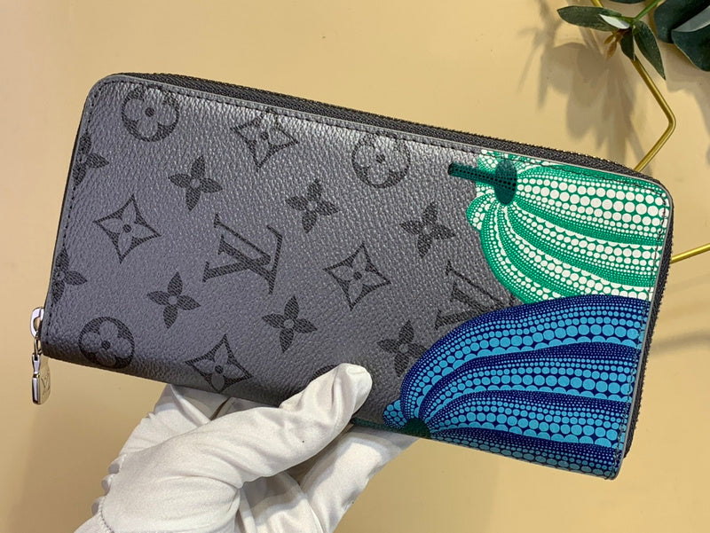 COZY BAGS - LOV Wallets - 200