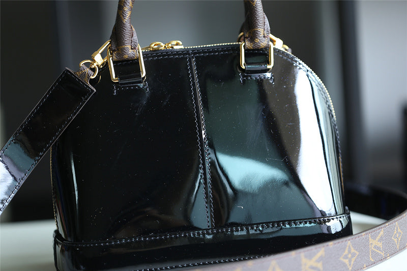COZY - LOV Lady Bags - 1906