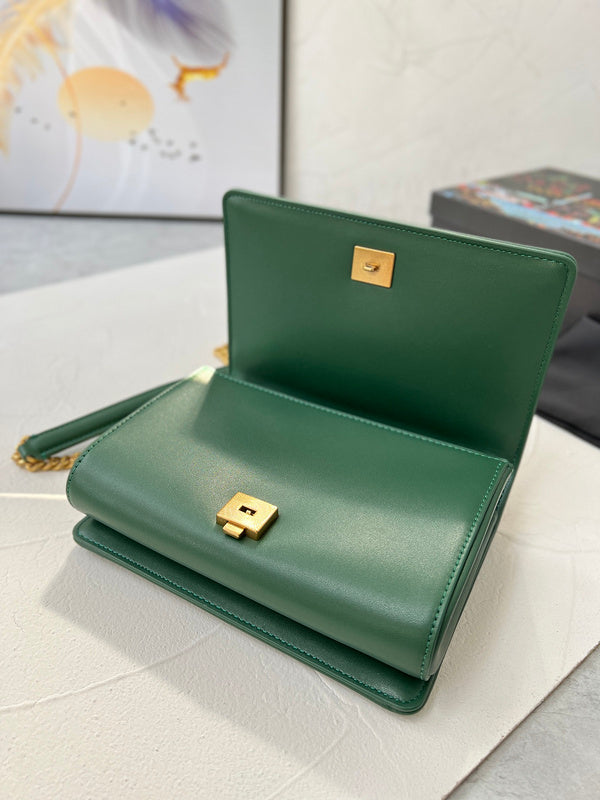 COZY - DAG Bags - 126