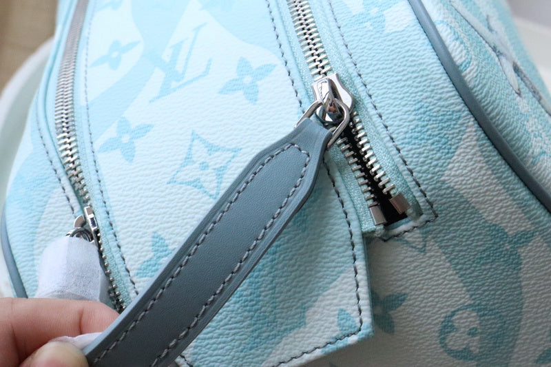 COZY - LOV Wallets - 065