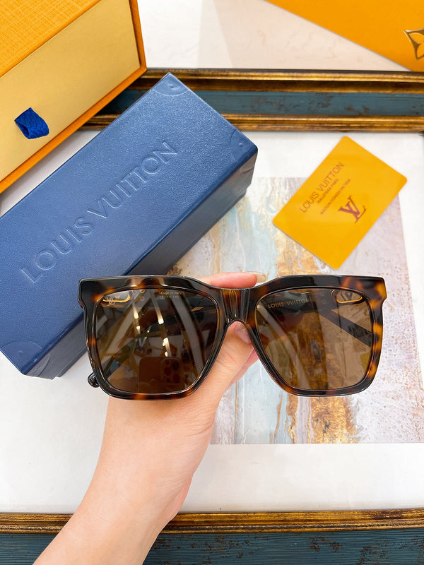 COZY BAGS - LOV Sunglasses - 049