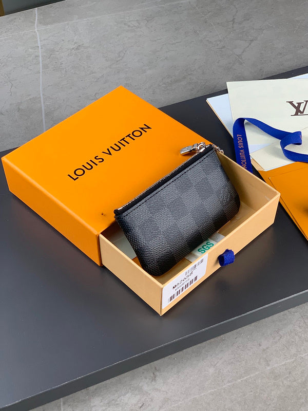 COZY - LOV Wallets - 253