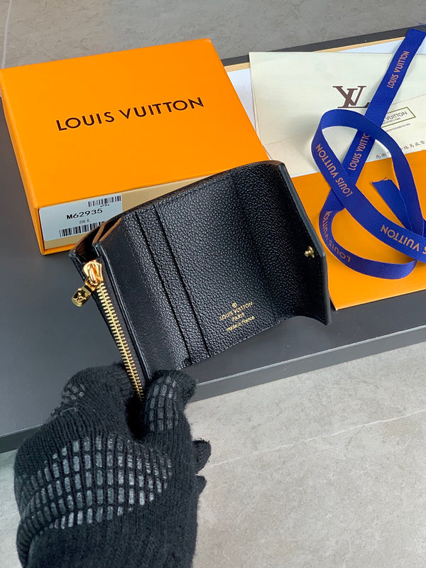 COZY - LOV Wallets - 260
