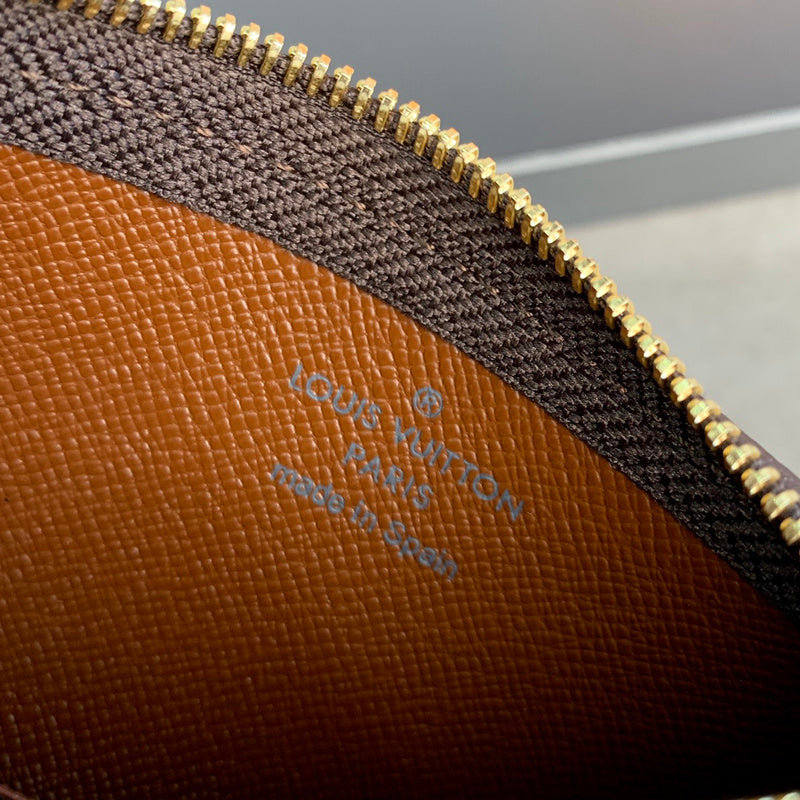 COZY - LOV Wallets - 458