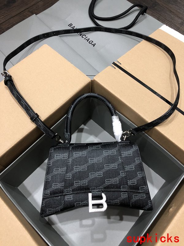 COZY BAGS - BG Hourglass Bags - 086