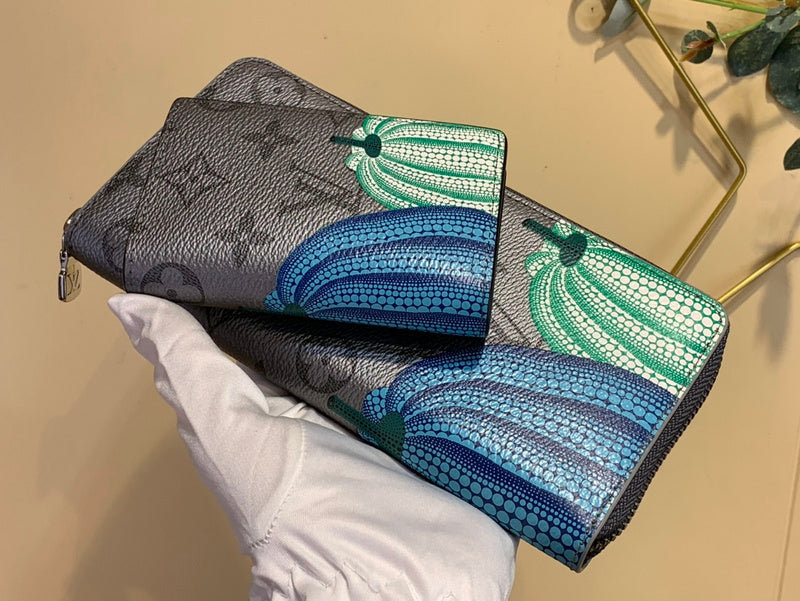 COZY BAGS - LOV Wallets - 200
