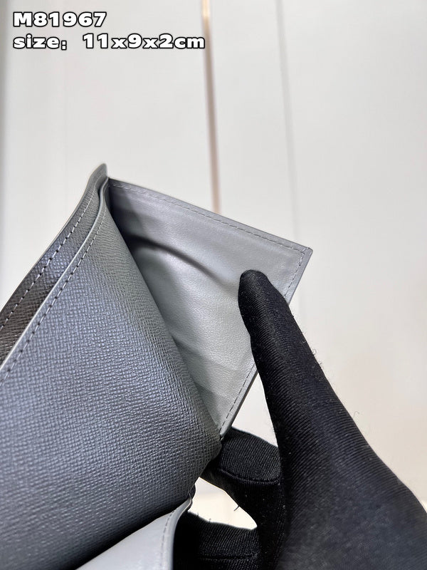 COZY - LOV Wallets - 186