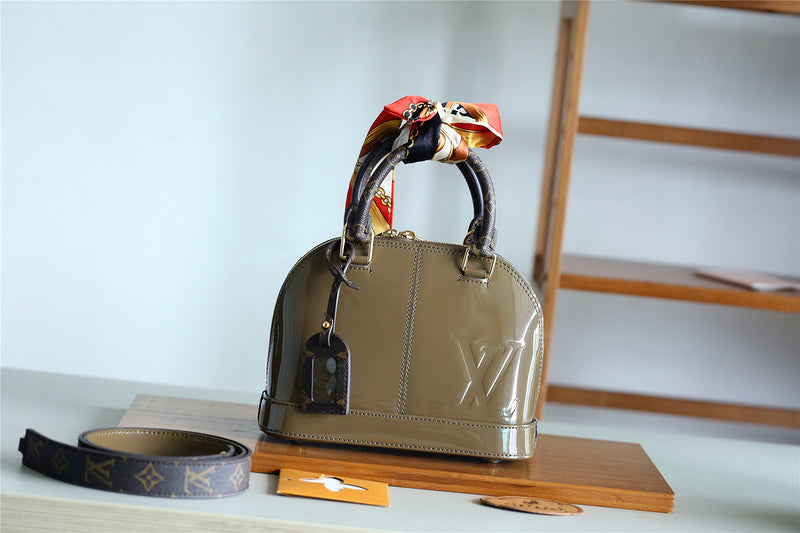 COZY - LOV Lady Bags - 1937