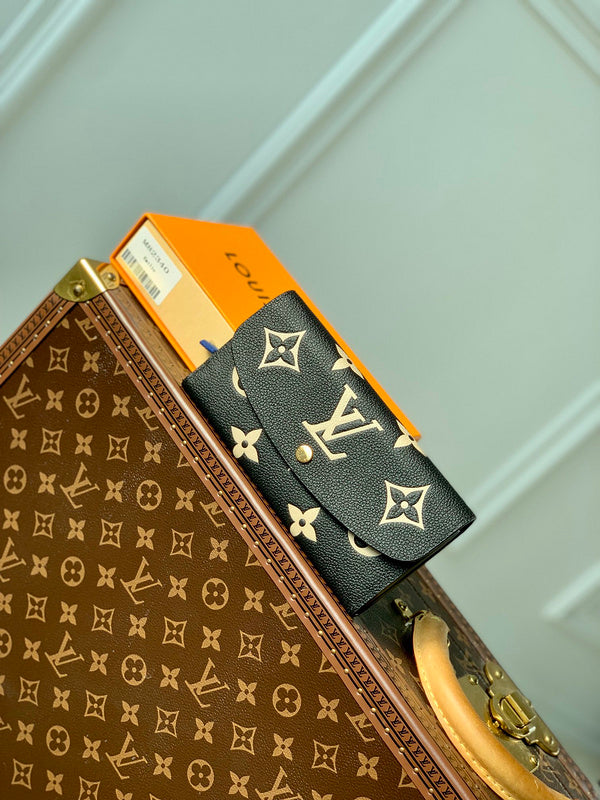 COZY - LOV Wallets - 139