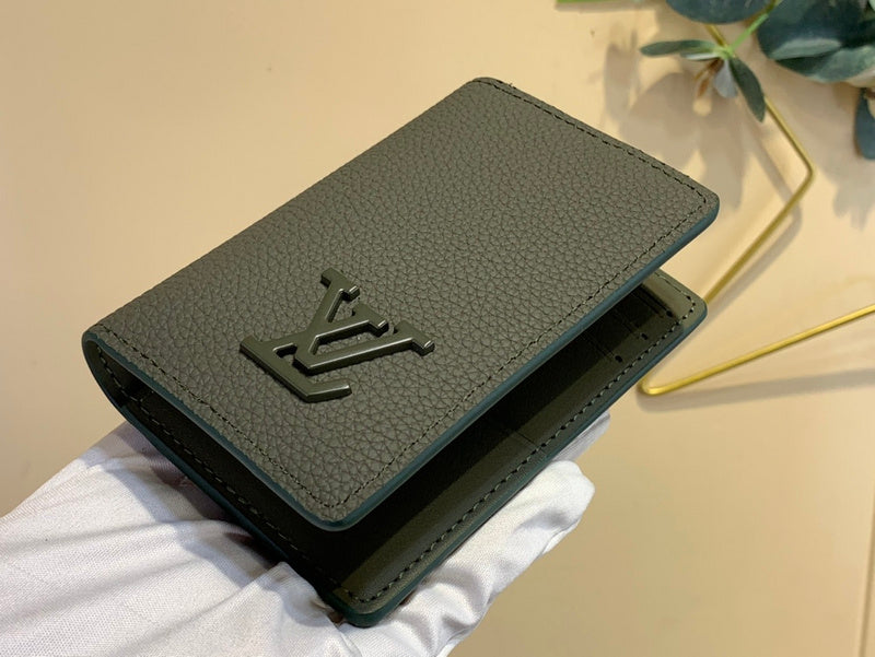 COZY - LOV Wallets - 244