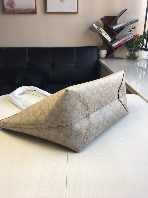 COZY - CAH Bags - 496