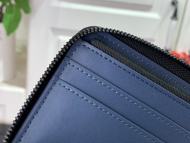 COZY - LOV Wallets - 120