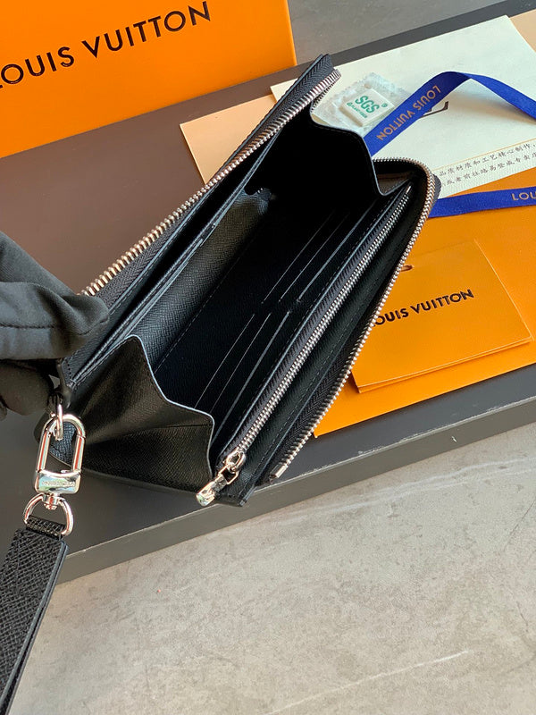 COZY - LOV Wallets - 160