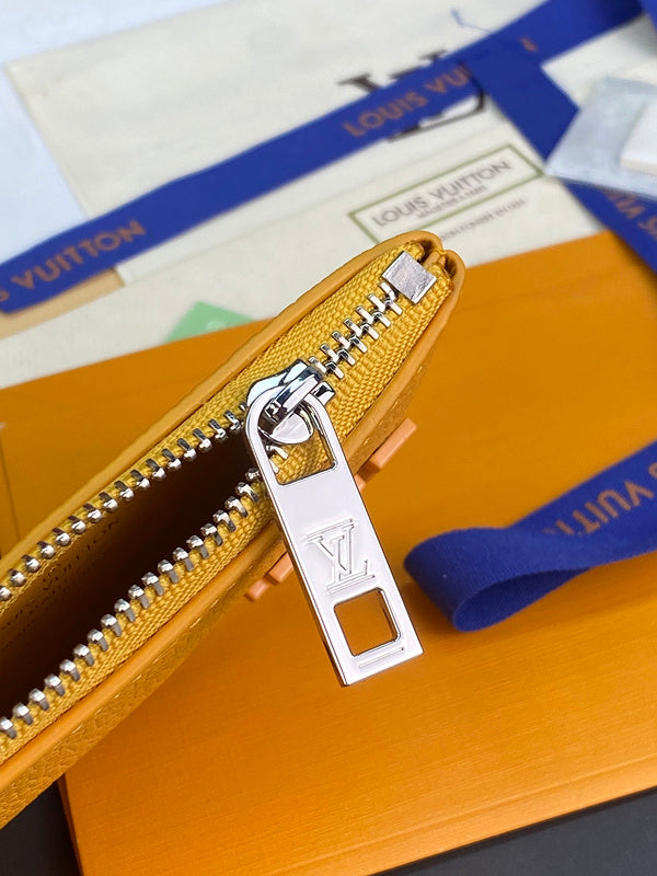 COZY - LOV Wallets - 004