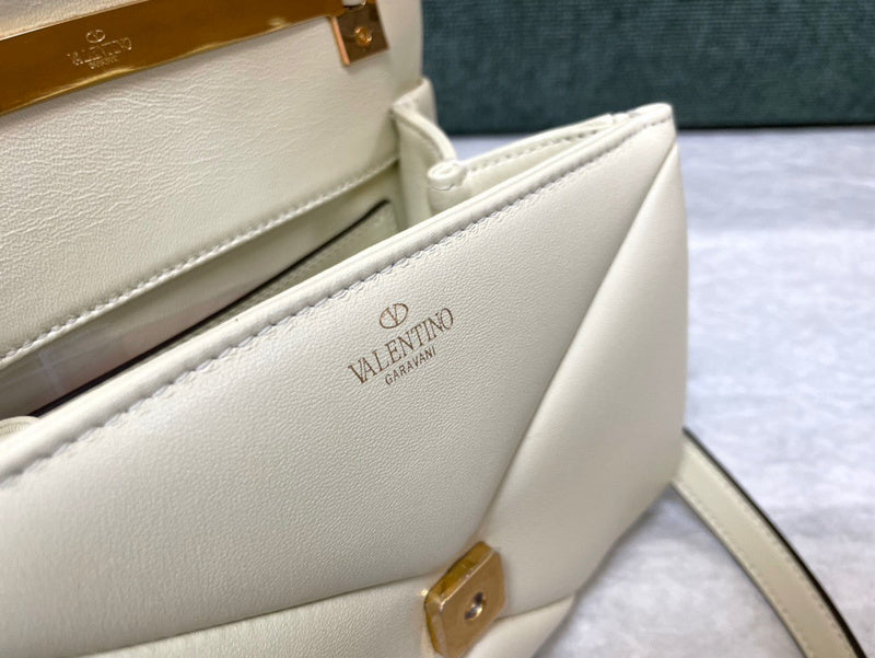 JB - VEL Lady Bags - 010