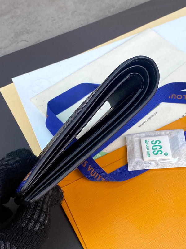 COZY - LOV Wallets - 011