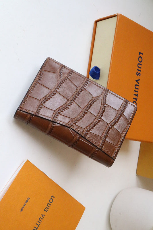 COZY - LOV Wallets - 490