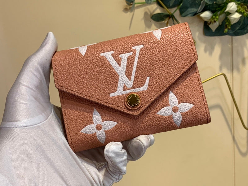 COZY - LOV Wallets - 302