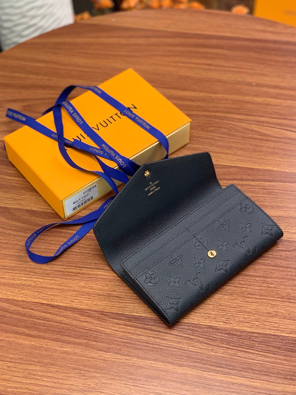 COZY - LOV Wallets - 494