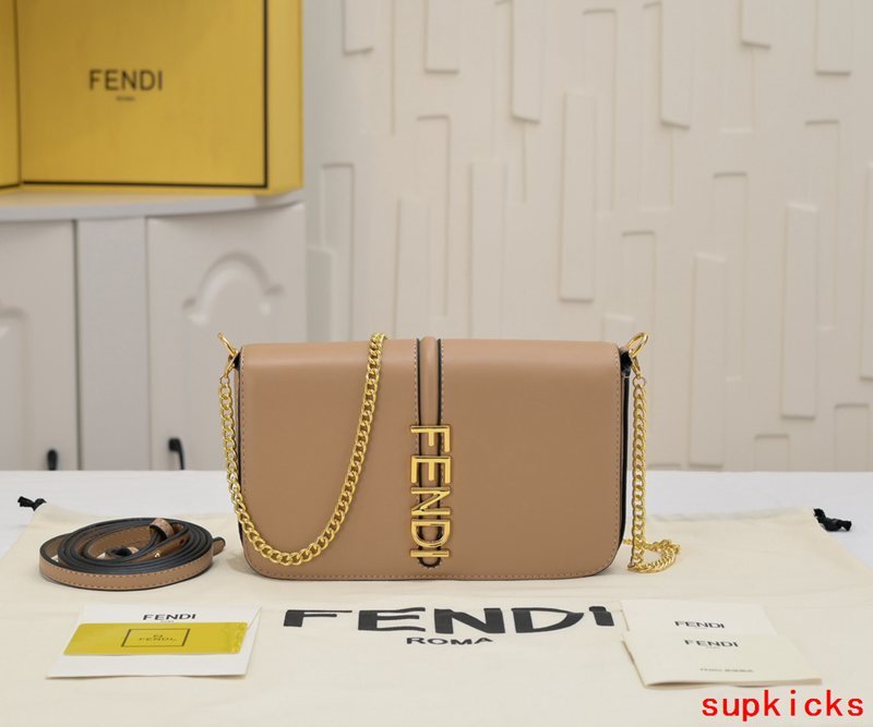 COZY BAGS - Mix Wallets - 549