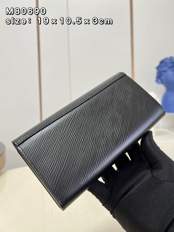COZY - LOV Wallets - 416