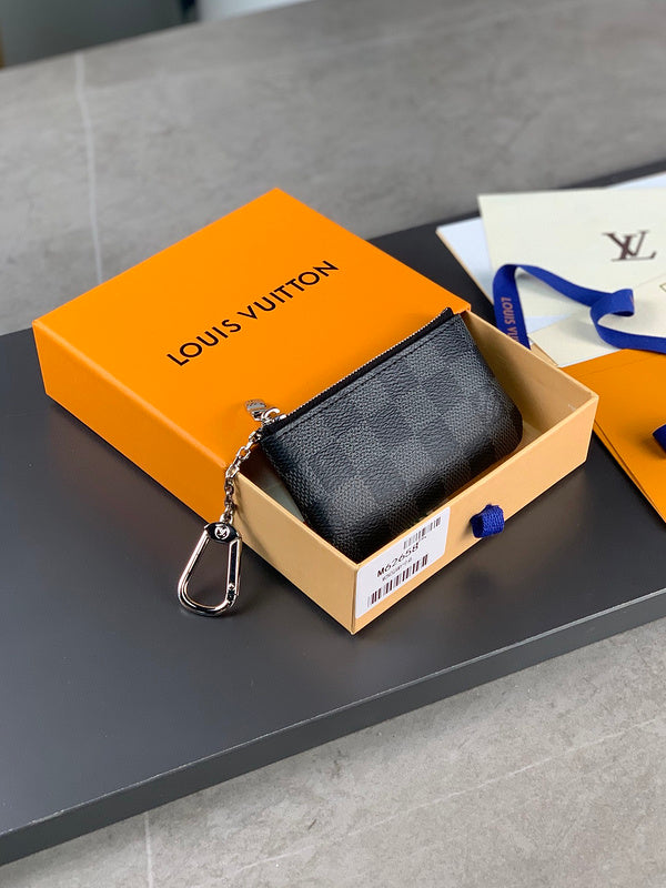 COZY - LOV Wallets - 253