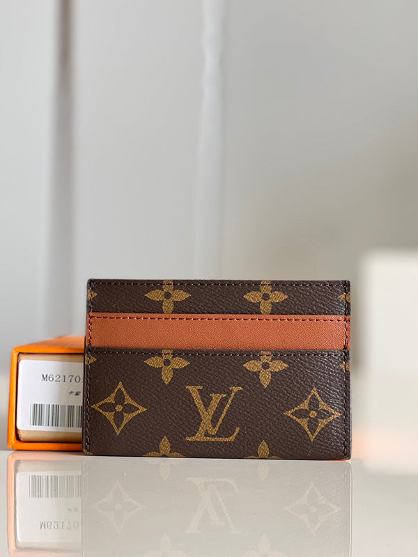 COZY - LOV Wallets - 485